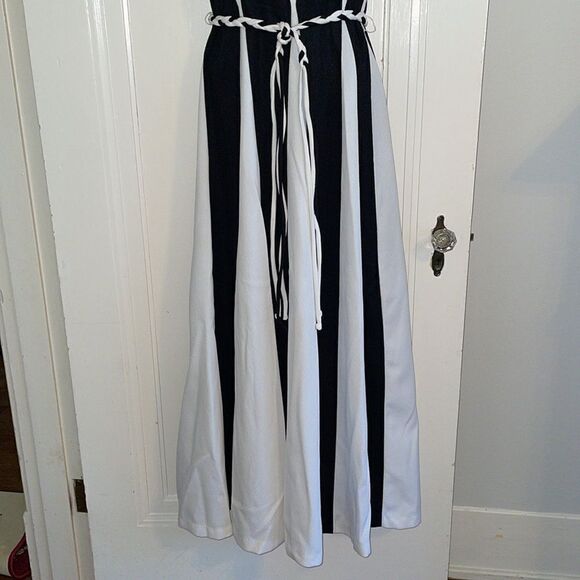 Vtg 70s black & white polyester high neck maxi dress/original woven belt - Picture 4 of 8
